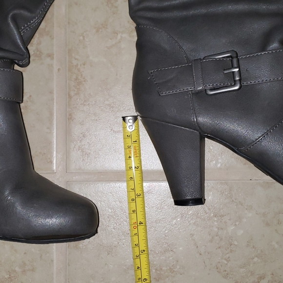 Gray boots MOVING SALE!!!! - Picture 4 of 11